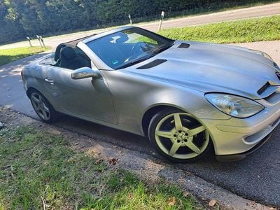 Second-hand Mercedes SLK280 231 CP (169 kW) 2006 Argintiu Cabrio