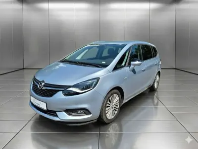 Gebraucht Opel Zafira Innovation 140 PS (102 kW) 2017 Diamant blau / diamant silber Van / Kleinbus