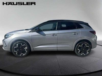 Second-hand Opel Grandland X Ultimate 131 CP (96 kW) 2022 Argintiu SUV