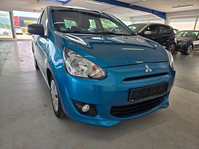 Gebraucht Mitsubishi Space Star Diamant Edition 71 PS (52 kW) 2015 Blau Limousine