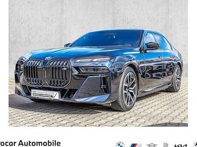 Gebraucht BMW M760e Comfort Edition 571 PS (419 kW) 2025 Schwarz Limousine