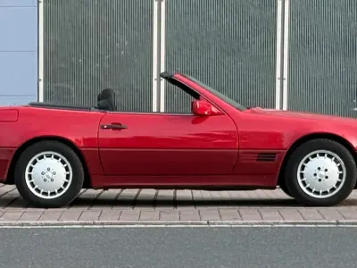 Gebraucht Mercedes SL300 179 PS (131 kW) 1989 Rot Cabrio