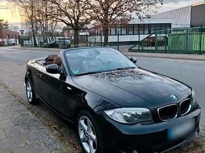 Gebraucht BMW 118 Cabriolet 143 PS (105 kW) 2011 Schwarz Cabrio
