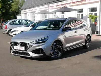 Neu Hyundai i30 N Line 150 PS (110 kW) 2026 Silber Kombi