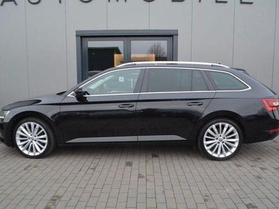 Gebraucht Skoda Superb Style 150 PS (110 kW) 2017 Cerna magic/black magic Kombi
