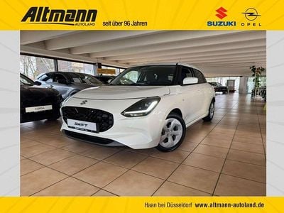 Weiß Gebraucht 2025 Suzuki Swift Comfort Limousine | 21.990 € (Teuer)