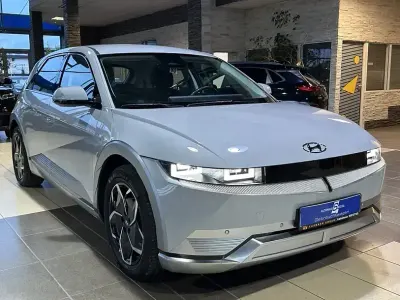Usata Hyundai Ioniq 5 Dynamiq 125 kW (170 CV) 2022 Verde SUV
