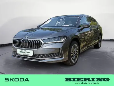 Ny Skoda Superb LAURIN & KLEMENT 204 HK (150 kW) 2026 Grå Stationcar