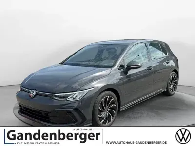 Gebraucht VW Golf VIII R-line 131 PS (96 kW) 2024 Graugrau Limousine