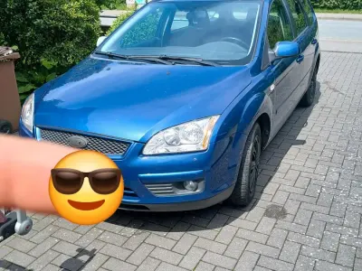 Gebraucht Ford Focus 100 PS (73 kW) 2008 Blau Kombi