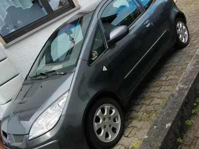 Gebraucht Mitsubishi Colt 90 PS (66 kW) 2005 Silber Kleinwagen