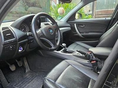 Gebraucht BMW 116 M Sport 122 PS (89 kW) 2009 Schwarz Kleinwagen