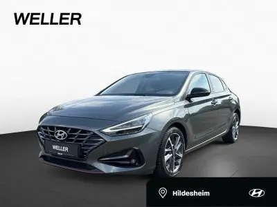 Gebraucht Hyundai i30 Edition 30+ 160 PS (117 kW) 2021 Amazon grey (grau) Limousine