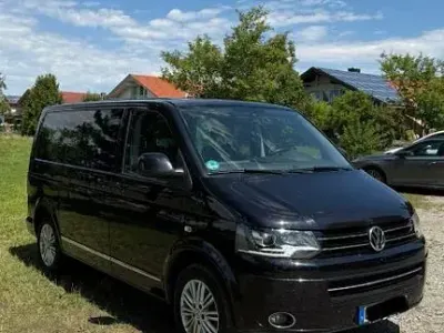 Gebraucht VW Multivan Comfortline 140 PS (102 kW) 2015 Schwarz Van / Kleinbus