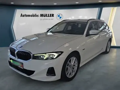 Gebraucht BMW 320e Sport Line 163 PS (119 kW) 2022 Weiss Kombi