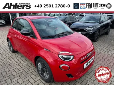 Neu Fiat 500 Icon 65 PS (47 kW) 2026 Rot Limousine