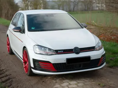 Używany VW Golf VII GTI 230 KM (169 kW) 2014 Biały Hatchback