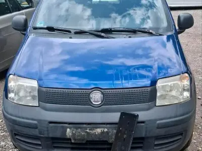 Gebraucht Fiat Panda 60 PS (44 kW) 2010 Blau Kleinwagen