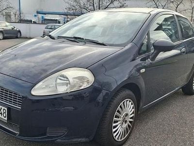 Blau Gebraucht 2009 Fiat Grande Punto Dynamic Kleinwagen | 1.499 € (Fairer Preis)