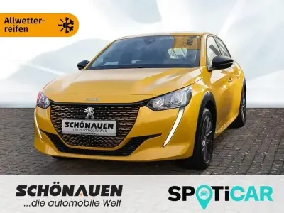 Occasion Peugeot e-208 Active 11 kW (15 PK) 2023 Geel Hatchback