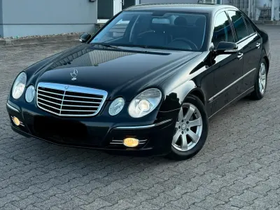 Gebraucht Mercedes E280 Avantgarde 190 PS (139 kW) 2008 Schwarz Limousine
