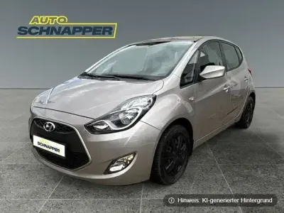 Gebraucht Hyundai ix20 90 PS (66 kW) 2017 Beige Kleinwagen