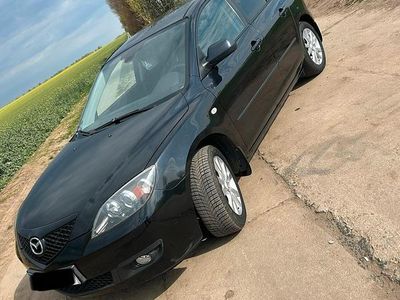 Usata Mazda 3 105 CV (77 kW) 2006 Nero Utilitaria