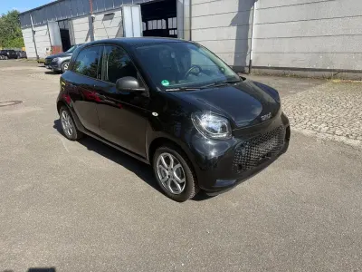 Gebraucht Smart ForFour Electric Drive 60 kW (82 PS) 2022 Schwarz Kleinwagen