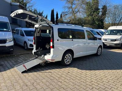 Neu Ford Tourneo Titanium 122 PS (89 kW) 2026 Frostweiß Kombi