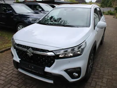 Gebraucht Suzuki SX4 S-Cross Comfort+ 129 PS (94 kW) 2025 Weiß SUV