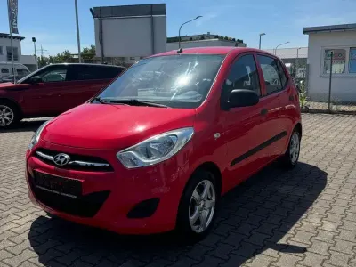 Gebraucht Hyundai i10 Classic 69 PS (50 kW) 2012 Rot Kleinwagen