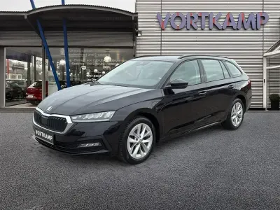 Gebraucht Skoda Octavia Ambition 204 PS (150 kW) 2022 Schwarzmagic perleffekt Kombi