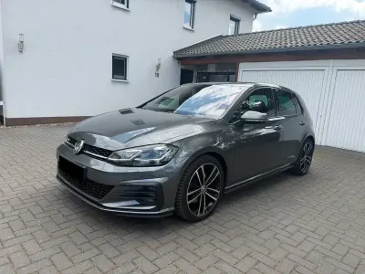 Używany VW Golf VII Pro 184 KM (135 kW) 2017 Szary Sedan/Limuzyna