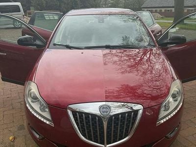 Second-hand Lancia Delta 150 CP (110 kW) 2008 Roșu Hatchback