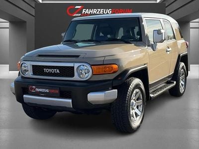 Gebraucht Toyota FJ Cruiser 258 PS (189 kW) 2021 Beige SUV