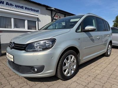 Second-hand VW Touran Cup 140 CP (102 kW) 2015 Auriu Monovolum
