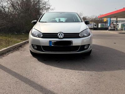Gebraucht VW Golf VI Style 122 PS (89 kW) 2011 Grau Kleinwagen