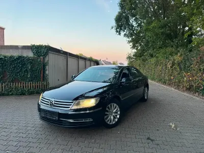 Gebraucht VW Phaeton 239 PS (175 kW) 2011 Schwarz Limousine