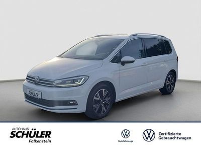 Weiß (pure white) Gebraucht 2023 VW Touran Highline Van / Kleinbus | 29.785 € (Etwas zu teuer)
