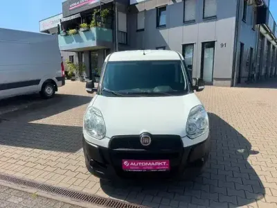Gebraucht Fiat Doblò Basis 90 PS (66 kW) 2013 Andere Van / Kleinbus