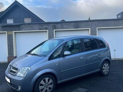 Blau Gebraucht 2003 Opel Meriva Van / Kleinbus | 1.599 € (Fairer Preis)