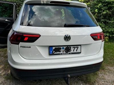 Weiß Gebraucht 2019 VW Tiguan IQ Drive SUV | 18.500 € (Superpreis)