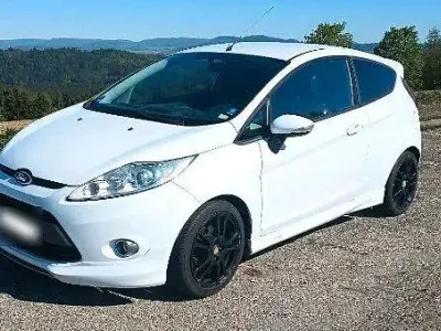 Usata Ford Fiesta S 95 CV (69 kW) 2012 Bianco Utilitaria