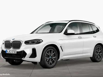 Gebraucht BMW X3 M Sport 184 PS (135 kW) 2023 Alpinweiß uni SUV