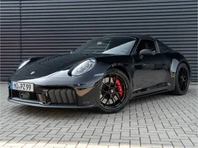 Gebraucht Porsche 911 Carrera 4 GTS Targa 541 PS (397 kW) 2026 Schwarz Cabrio