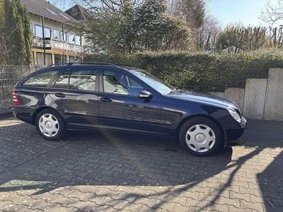 Gebraucht Mercedes C200 163 PS (119 kW) 2005 Blau Kombi
