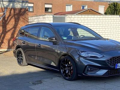 Usata Ford Focus ST 280 CV (205 kW) 2020 Grigio Station wagon