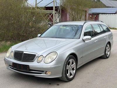 Usata Mercedes E350 272 CV (200 kW) 2005 Argento Berlina