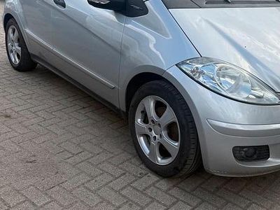 Silber Gebraucht 2005 Mercedes A180 Kleinwagen | 3.189 € (Fairer Preis)