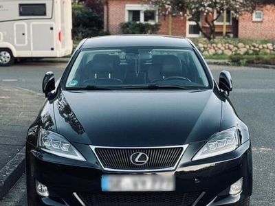 Lexus IS220d
